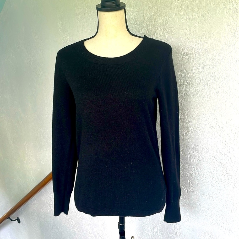 J. Crew Women’s 100% Cashmere Round‎ Neck Ling Sleeve Sweater -Black XSmall